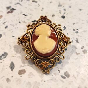 JJ. Cameo Brooch   